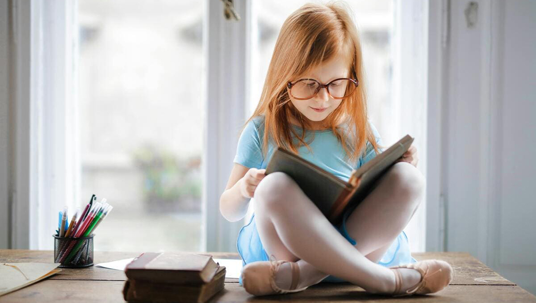 Sapte recomandări de lectură pentru vacanța mare: idei pentru copiii din clasele primare
