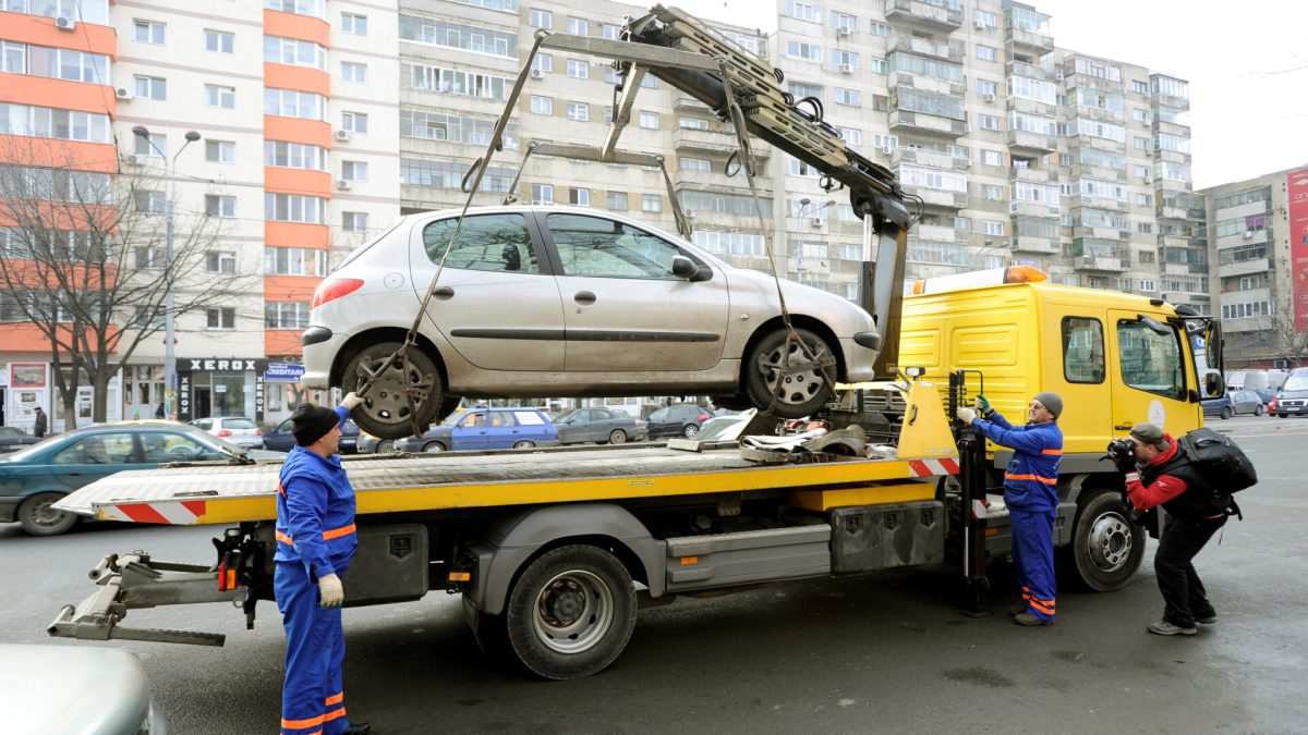 Avertisment pentru șoferi! Se ridică mașinile începând cu 25 august 2025! 