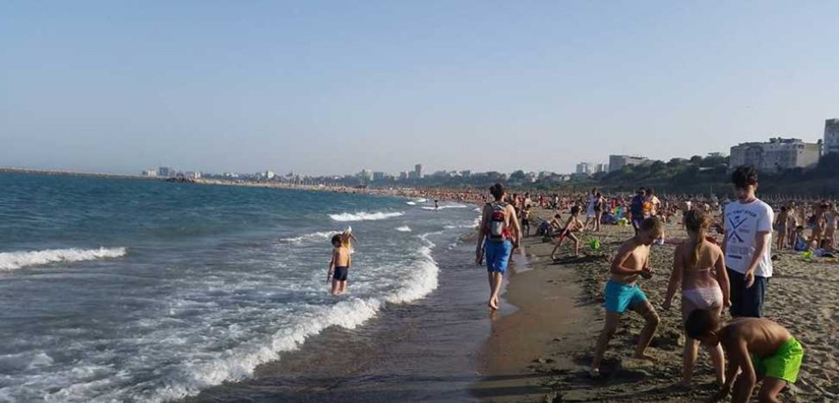 Apa Mării Negre ar putea fi contaminată cu o bacterie periculoasă. Simptomele infecției