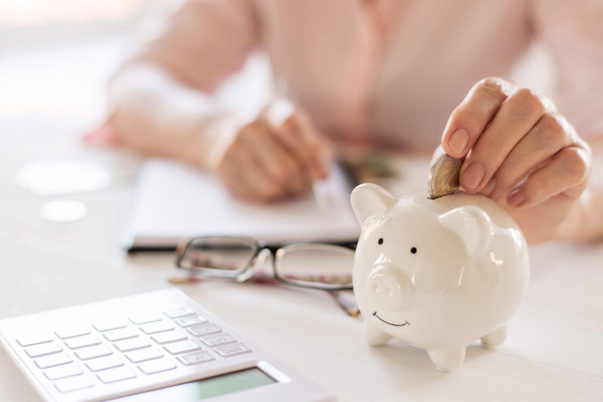 Cât timp se mai poate cumula pensia cu salariul. Ce spune Ilie Bolojan