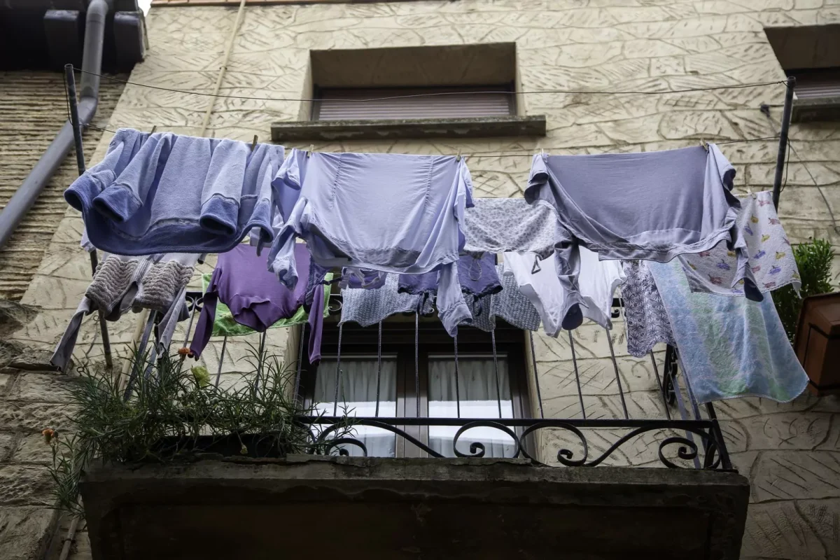 Cetățenii nu vor mai avea voie să spele și să facă curat în această zi! Regula se aplică tuturor! 