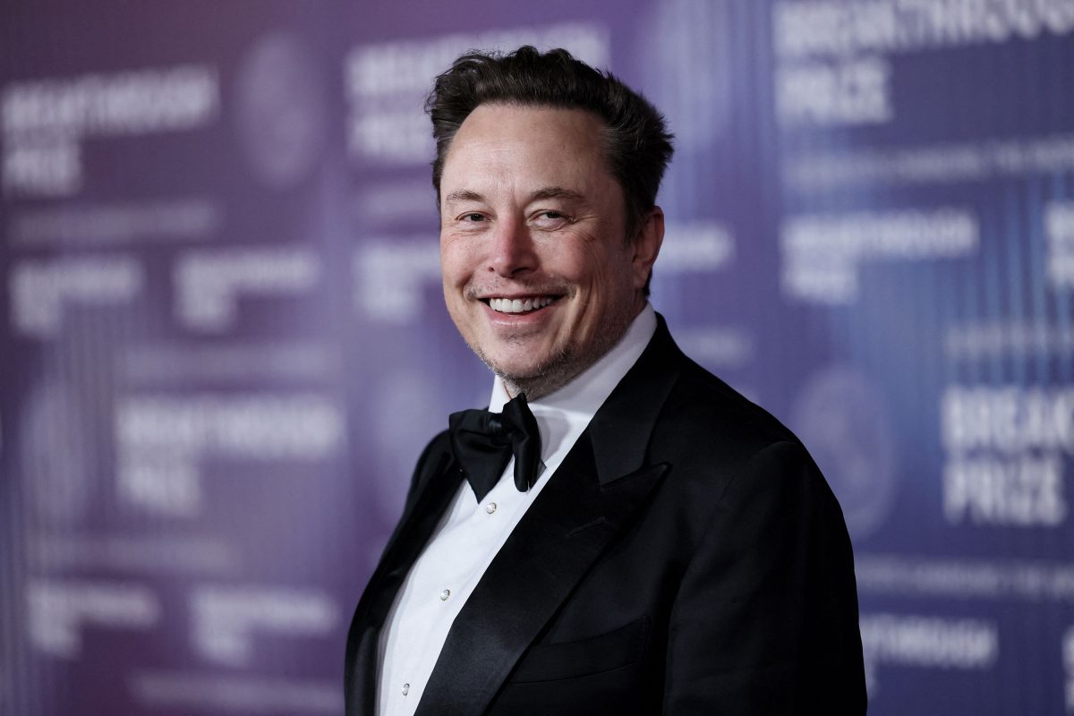 Tesla în pragul unei crize! Elon Musk primește un pachet de acțiuni colosal pentru a-și păstra puterea