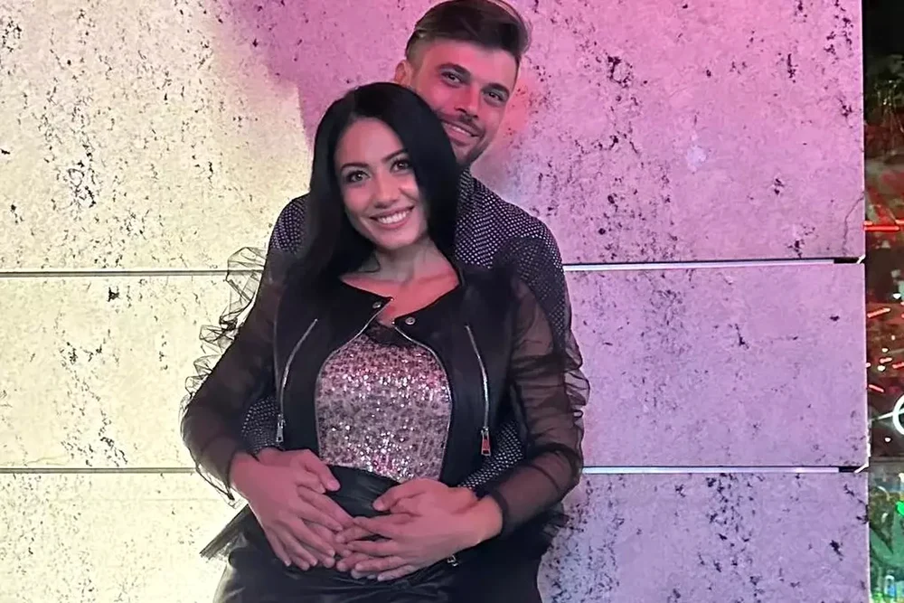 Fostul soț al Oanei Roman s-a împăcat cu iubita!  Imagini din vacanța în care au fost recent