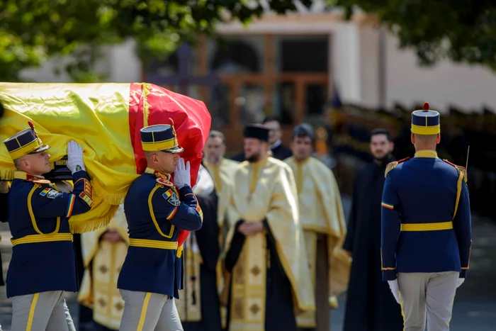 Bani grei pentru ultimul drum al lui Iliescu! 7.000 de euro dintr-un foc! Ce s-a plătit cu ei?