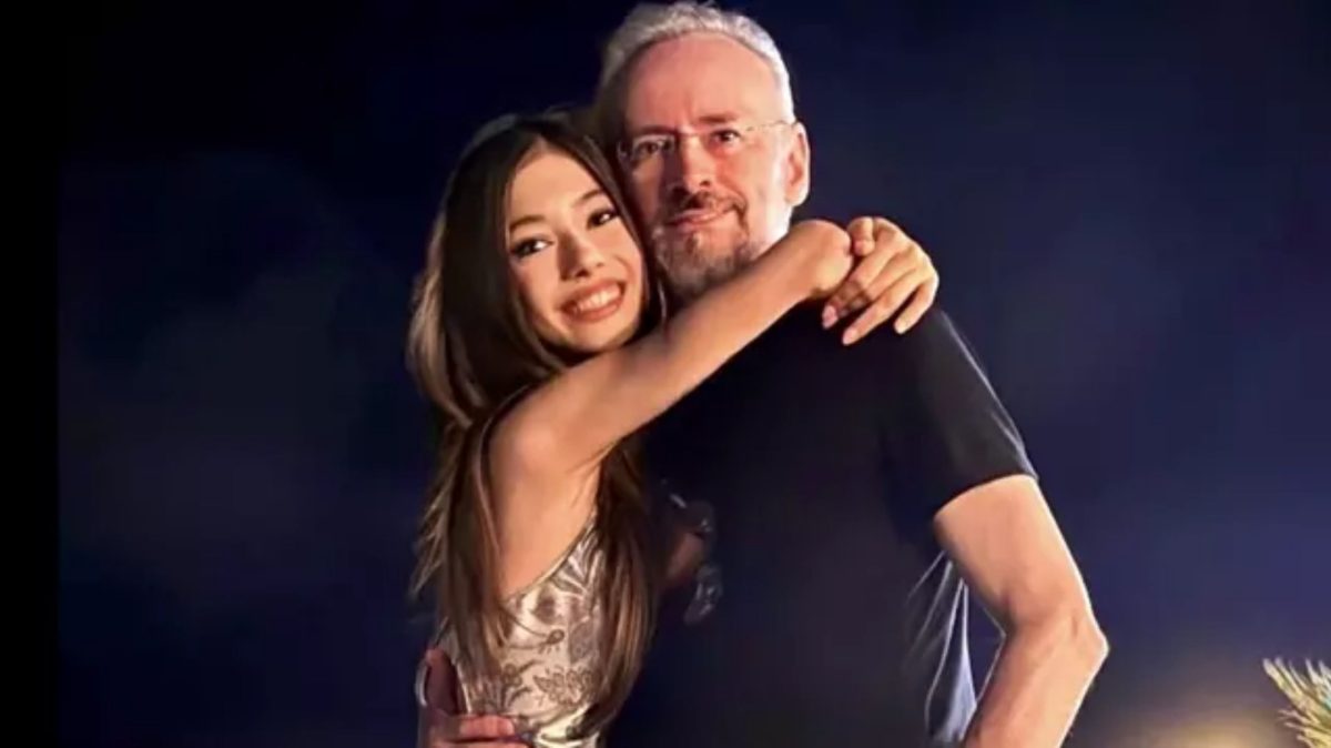 Mihai Albu, cu soția și fiica în luna de miere! Mikaela e o adevărată apariție