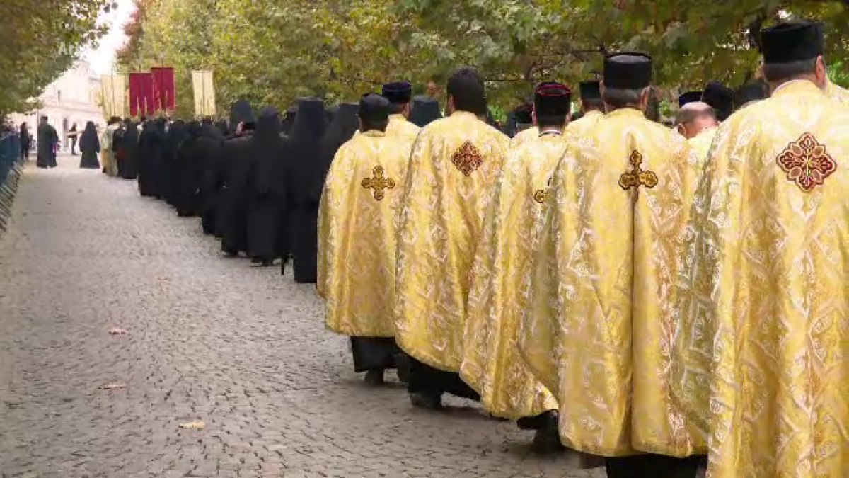 Preoții din Arhiepiscopia Iașilor au la dispoziție 4 parohii vacante în care se pot transfera