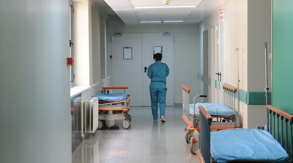 Mai multe unități medicale din Iași angajează infirmieri. Au fost scoase la concurs 5 posturi vacante