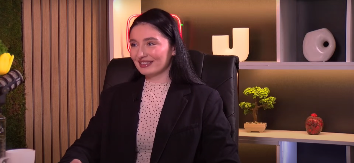 Monica Moldovanu, despre profesia de makeup artist: „Sunt de părere că școlile vechi de makeup au format cele mai multe artiste”