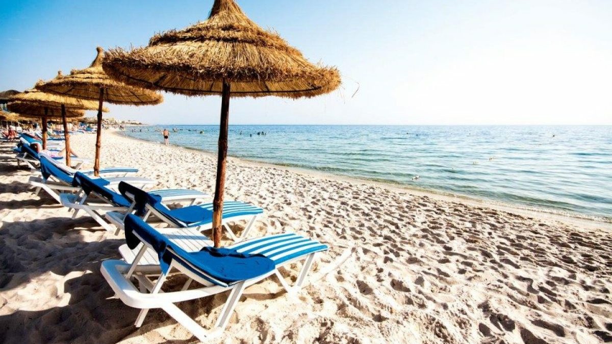 Amenzi uriașe pentru românii aflați în vacanță în Grecia sau în Italia! Gestul făcut de mulți turiști se interzice prin lege!