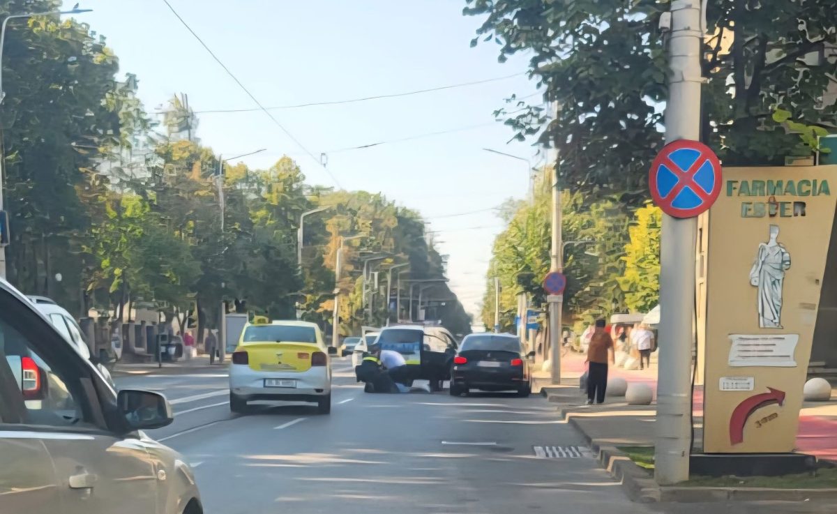 Urmărire ca-n filme pe străzile Iașului! Tânăr fără permis, prins după o cursă nebună cu poliția