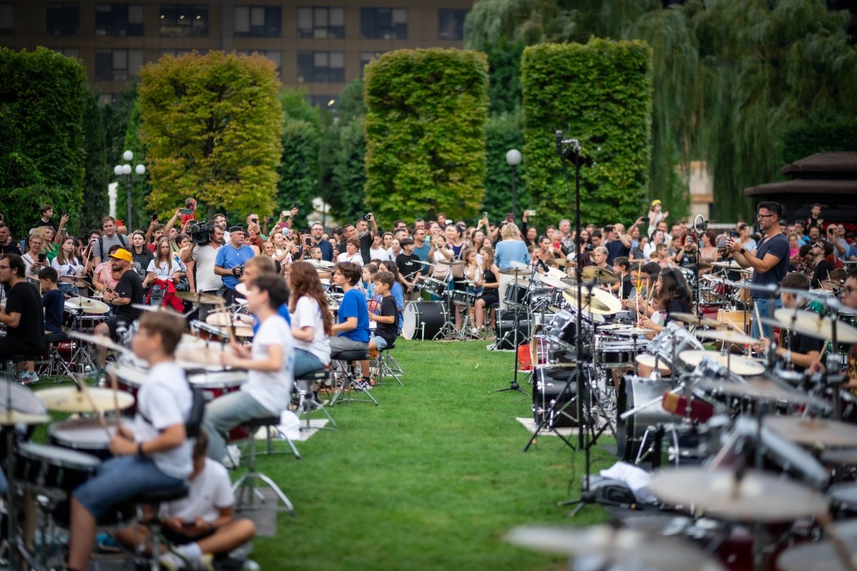 Cel mai mare eveniment dedicat toboșarilor are loc pe 26 august, în Grădina Palas Iași