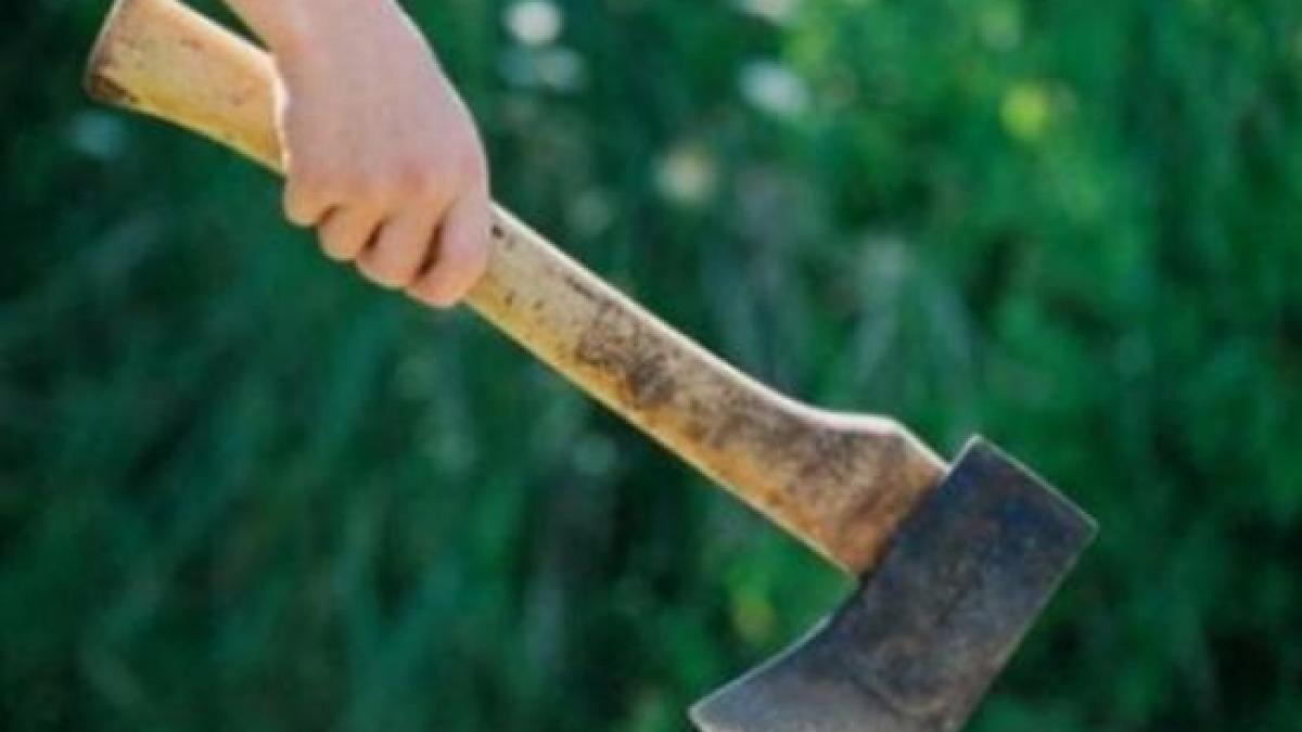 Femeie ucisă cu toporul la locul de muncă. Cum a încercat criminalul să ascundă totul