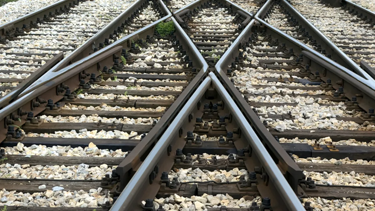 Accident feroviar în județul Iași! O persoană a murit după ce a fost lovită de tren – UPDATE