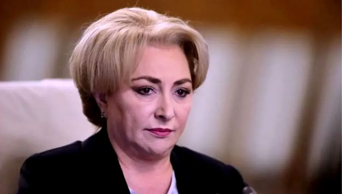 Viorica Dăncilă, apariție sobră la priveghiul lui Ion Iliescu. Toate privirile s-au întors către ea