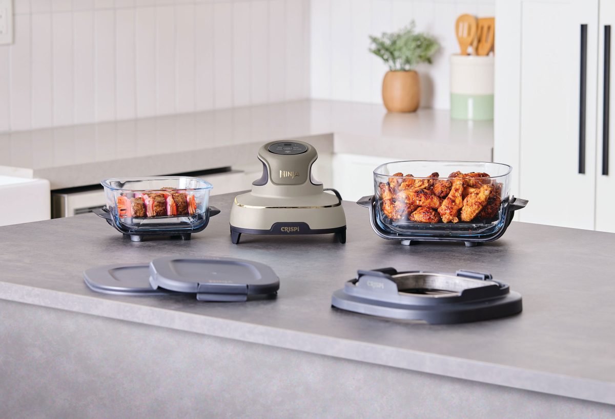 NINJA CRISPi, primul airfryer portabil cu recipient de sticlă, a ajuns în România