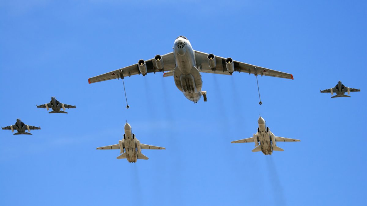 Avioane de luptă rusești au încălcat spațiul aerian al unei țări NATO! Primele informații