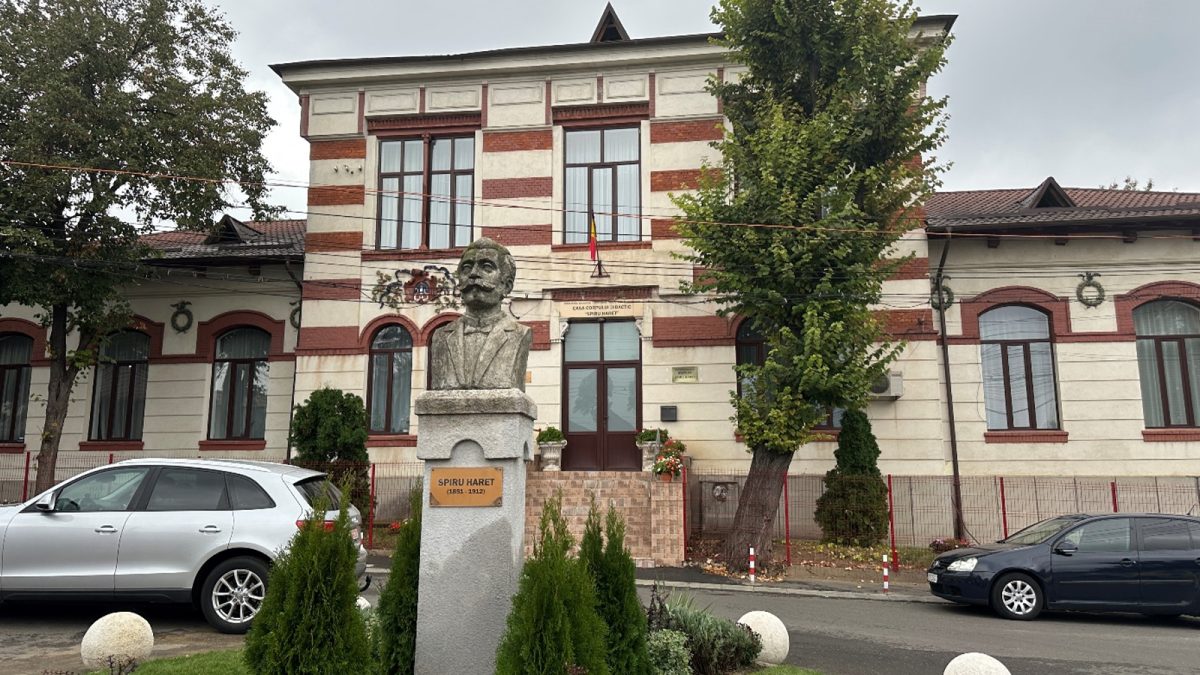 Profesorii ieșeni, sprijiniți prin cursuri și parteneriate la Casa Corpului Didactic „Spiru Haret”