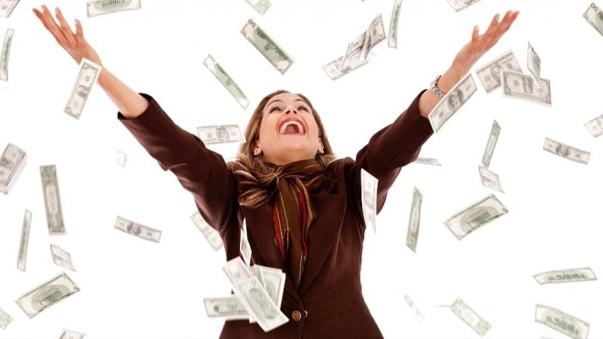Cumnata pușcăriașului Relu Fenechiu a semnat sute de contracte cu statul! Cu banii de la stat, și-a dublat cifra de afaceri într-un timp-record