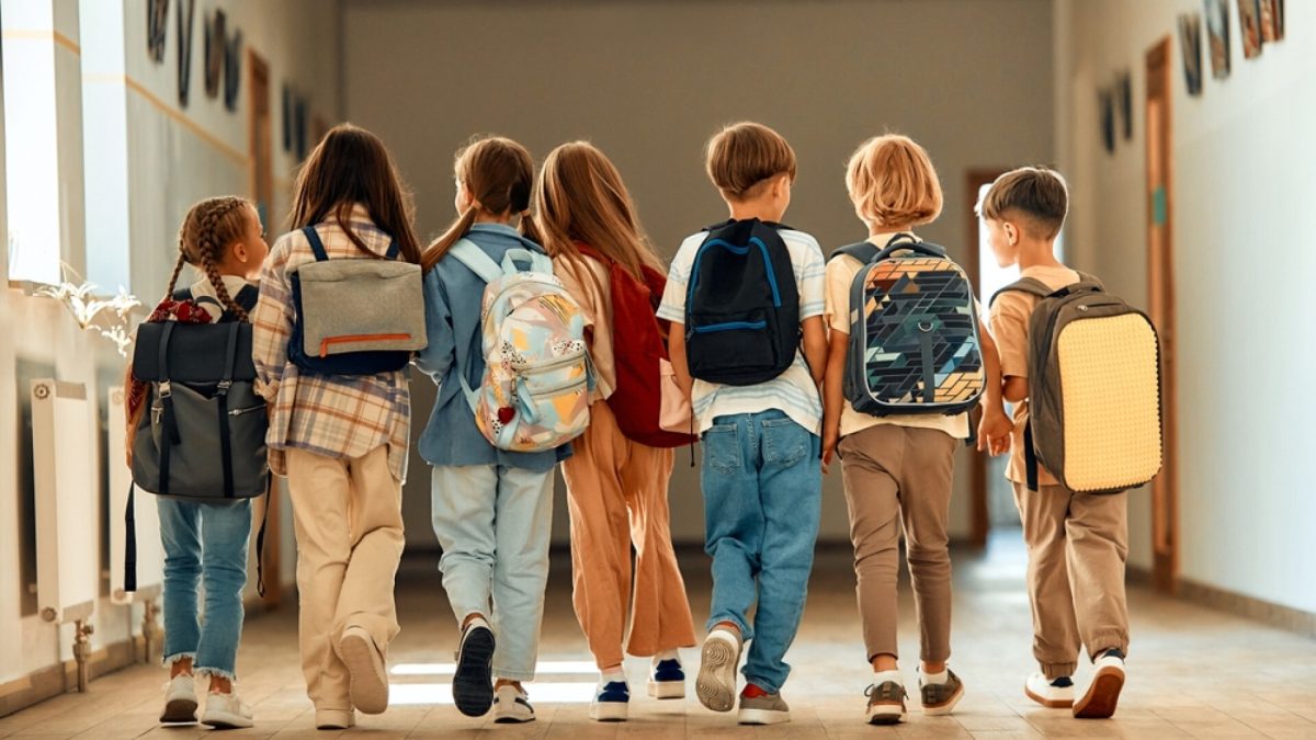 Astăzi începe anul școlar 2025-2026. Aproape 130.000 de elevi din Iași se pregătesc să pășească în clase