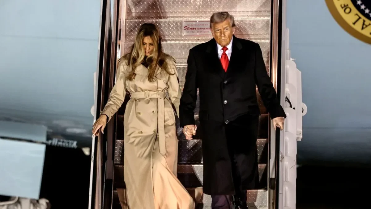 Melania Trump și mesajele ascunse din ținutele sale la vizita de stat în Marea Britanie. Cum și-a construit imaginea de Primă Doamnă