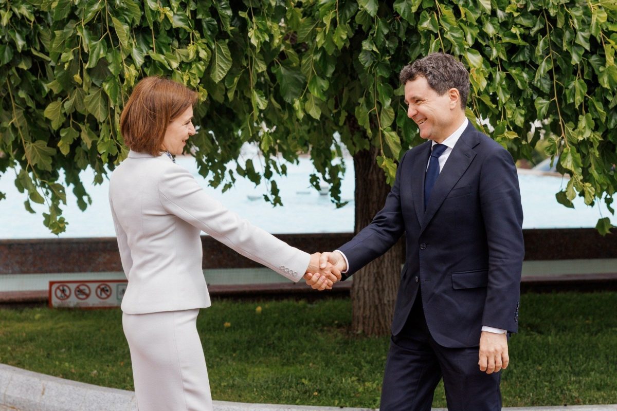 Vacanțele de la Cotroceni continuă! După Iohannis, și Nicușor Dan își face weekendurile în afara țării
