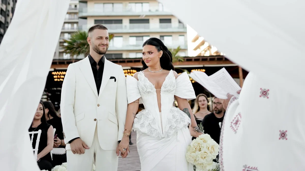 Meniu spectaculos la nunta Oanei Radu. Cu ce s-au delectat cei 400 de invitați