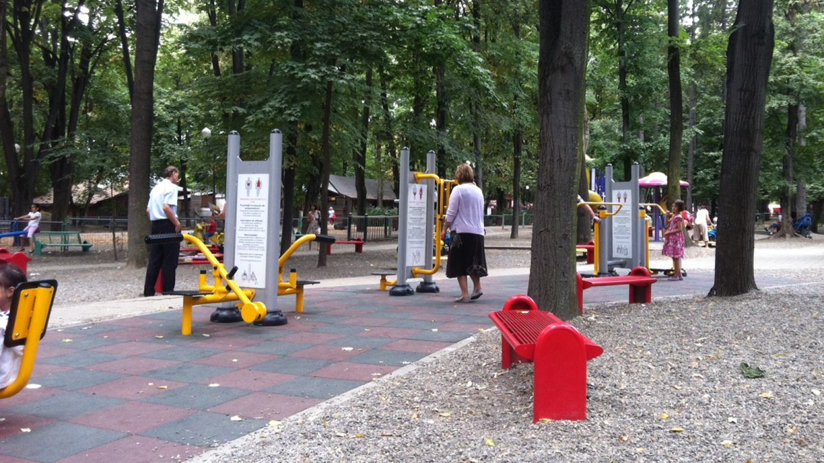 Parcurile din municipiul Iași vor fi dotate cu echipamente de fitness! Primăria va cheltui peste 1,2 milioane de lei