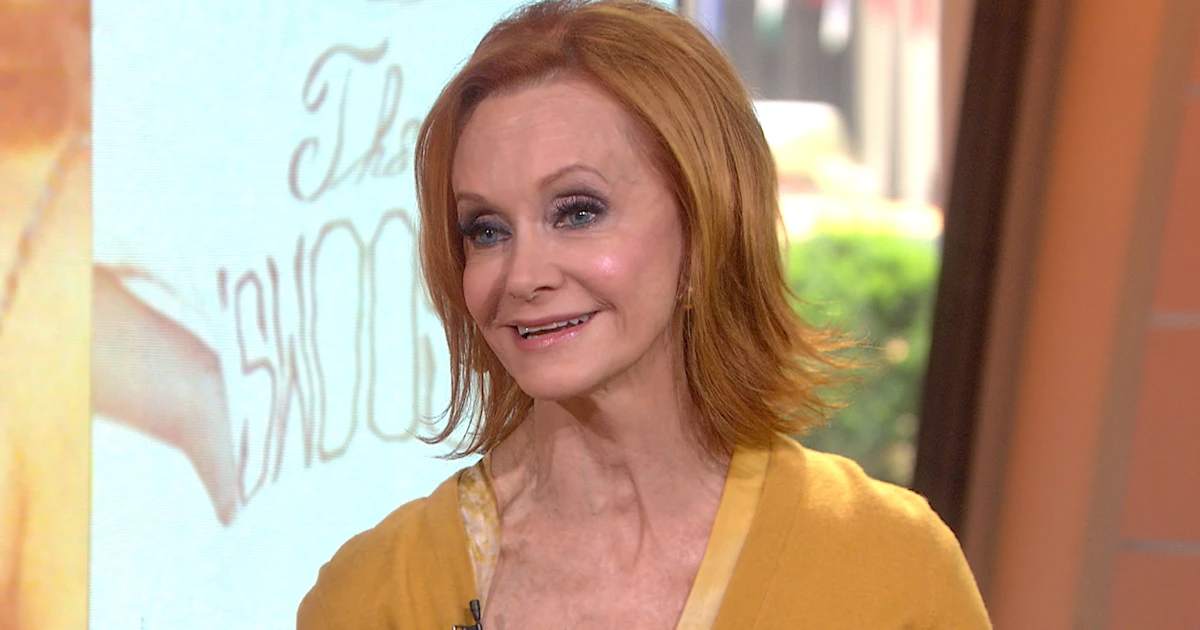 Cum arată acum celebra actrița Swoosie Kurtz, vedeta anilor ’90. Nici fanii ei nu au mai recunoscut-o