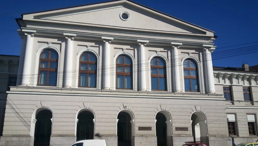 Universitatea Națională de Arte „George Enescu” și Colegiul „Mihai Eminescu” Iași îl celebrează pe marele poet prin spectacolul „Mihai Eminescu. Dincolo de timp”
