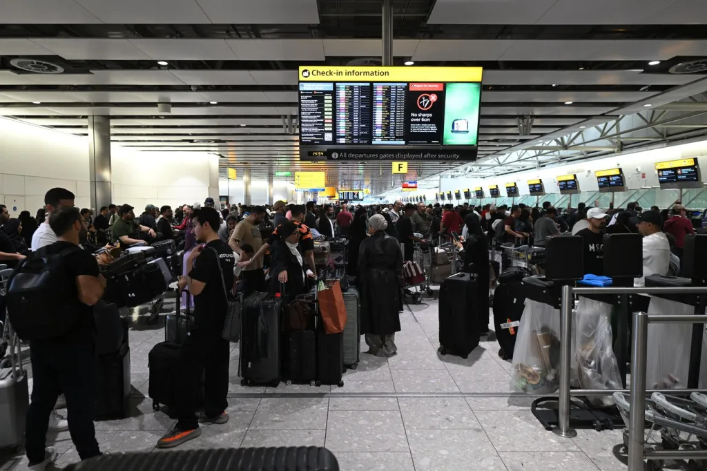 Arestare în cazul atacului cibernetic care a paralizat Heathrow și alte aeroporturi europene