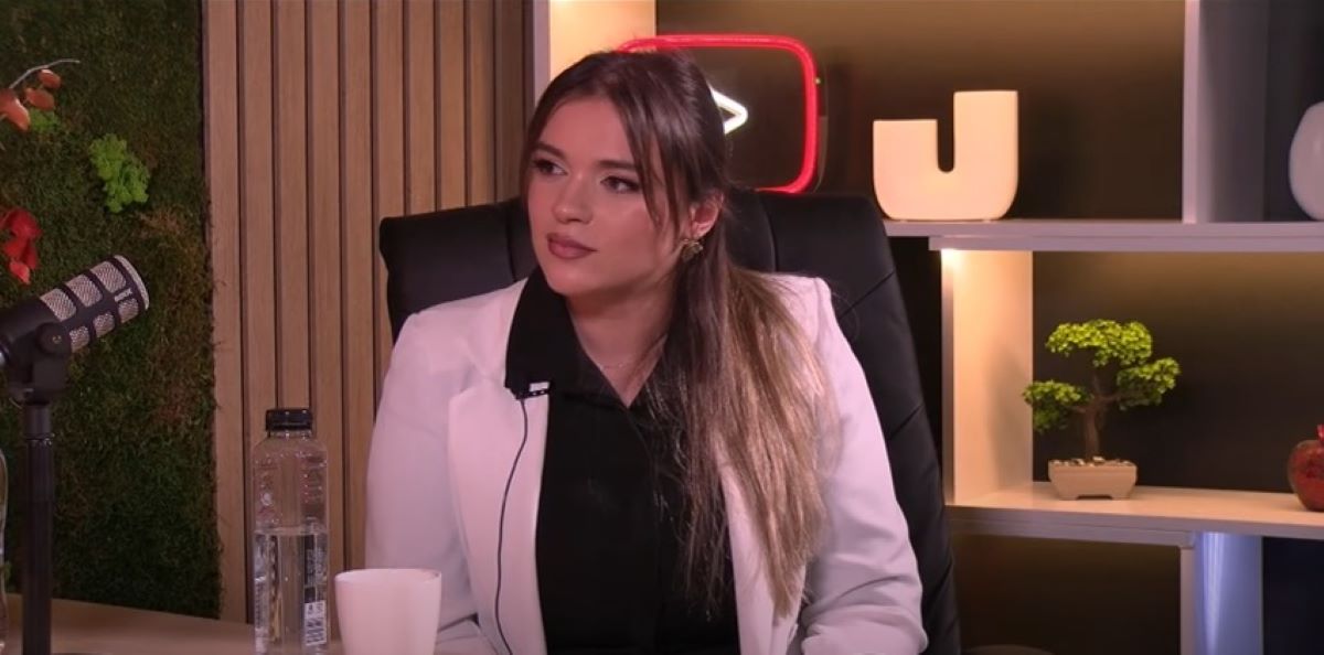 Alexandra Nassar organizează evenimente ce susțin evoluția personală și dezvoltarea psihologică. Descoperă cum reconectarea cu sine poate transforma vieți!