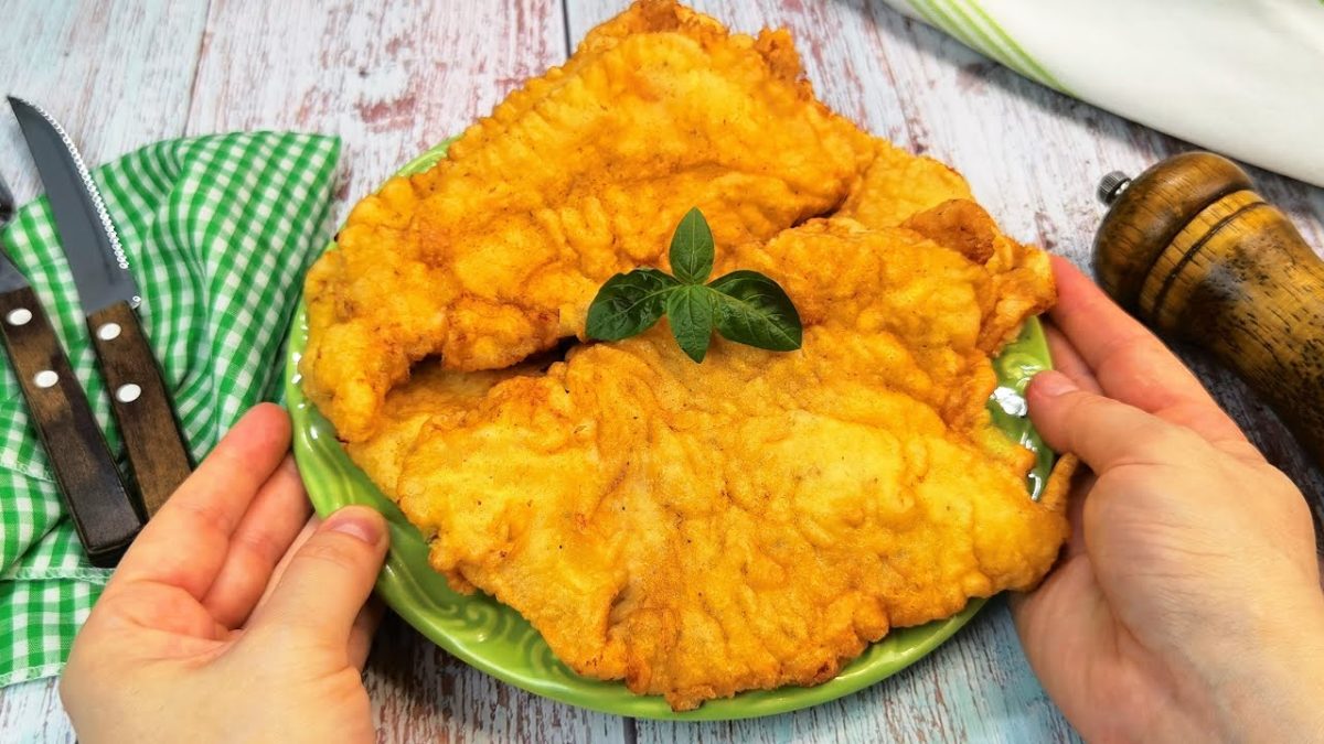 Cum poți să faci un aluat delicios pentru șnițelele de pui? Rețetă simplă și gustoasă