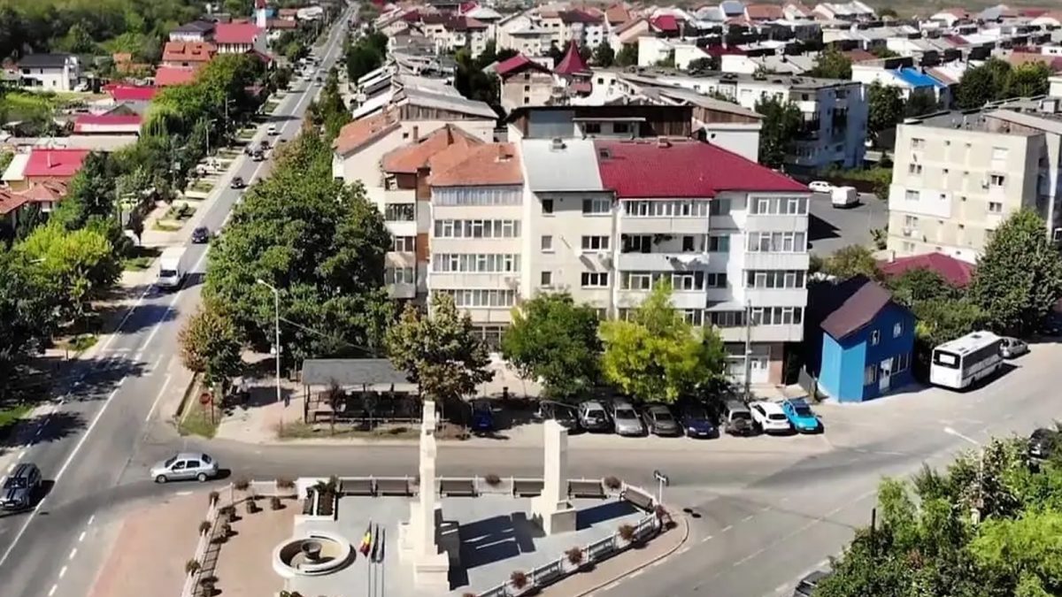Primarul comunei Tomești anunță noi investiții! Încă două blocuri vor fi complet reabilitate