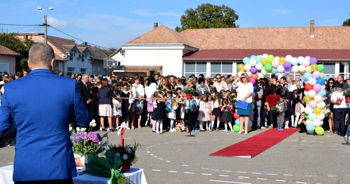 Situația șocantă din școli, dezvăluită de sindicate! Vezi de ce profesorii nu mai vor să audă de festivități