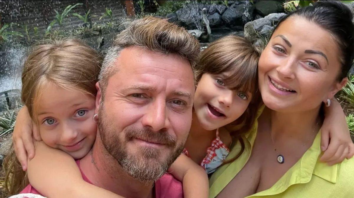 Gabriela Cristea, certată de fani că și-a dus fiicele în America! Ce explicații a dat vedeta