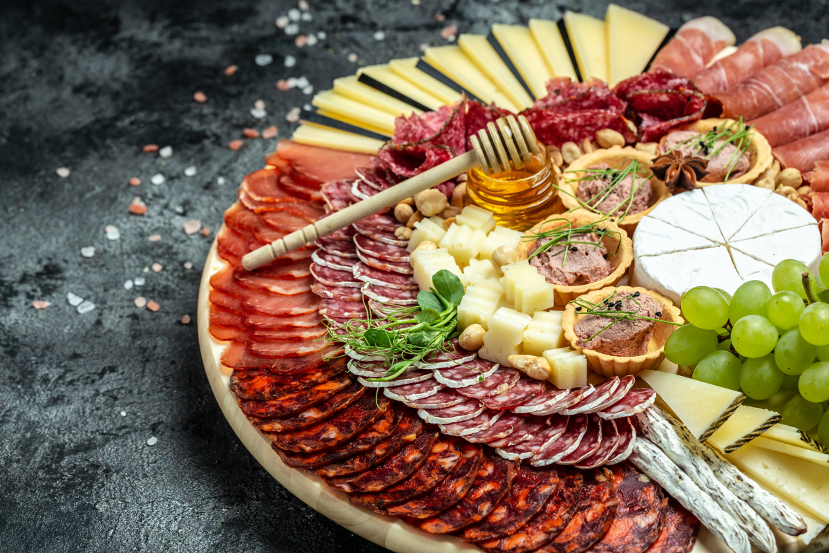 Idei de aperitiv pentru orice ocazie. Gustări mici, bucurii mari