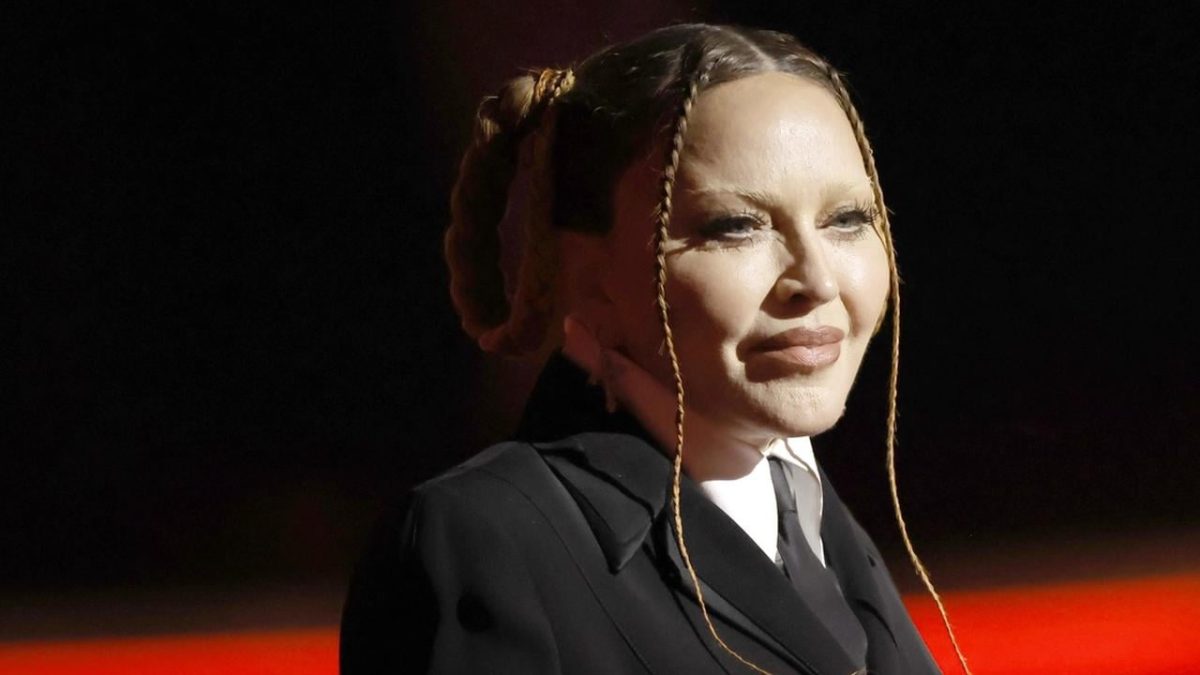 Madonna se crede bombă sexy la 67 de ani! Iată în ce ipostaze provocatoare a pozat
