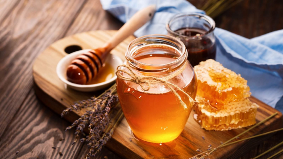 Ce beneficii miraculoase are mierea polifloră? Iată de ce este recomandat să o consumi zilnic!