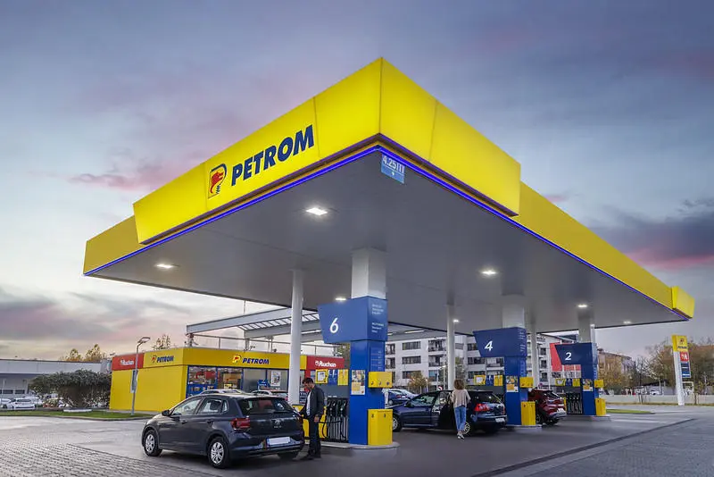 OMV Petrom confirmă concedierea a 1.000 de angajați până în 2027: „Ținta totală de economii este de 150 milioane euro”