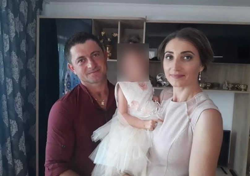 Mărturii cutremurătoare ale mamei unuia dintre copiii decedați la Spitalul Sf. Maria din Iași: „O asistentă se echipa când intra în ATI, iar alta nu”