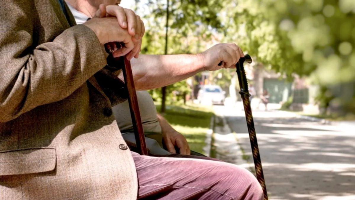 Reguli noi pentru a ieși la pensie în Spania. Cum sunt afectați românii care muncesc acolo