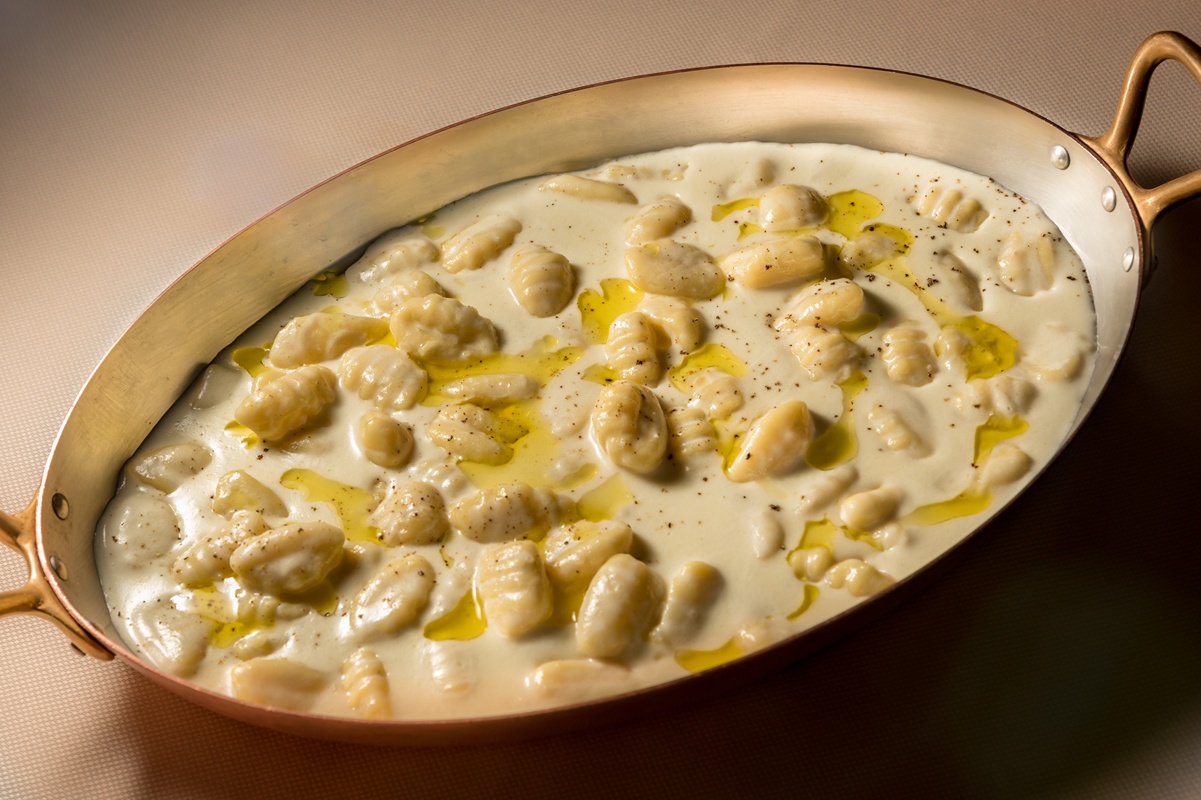 Iată sosul potrivit pentru gnocchi! Acest fel de mâncare este ideal pentru o cină rapidă!