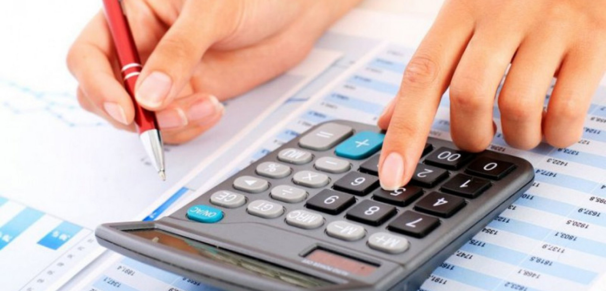 Taxe obligatorii pentru cetățenii singuri! Câți bani trebuie să achite la stat românii care nu sunt căsătoriți! 