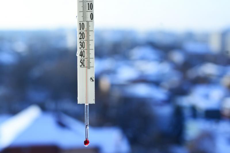 O anomalie puternică a temperaturii oceanice ar putea aduce o iarnă mai rece. La ce vreme să ne așteptăm