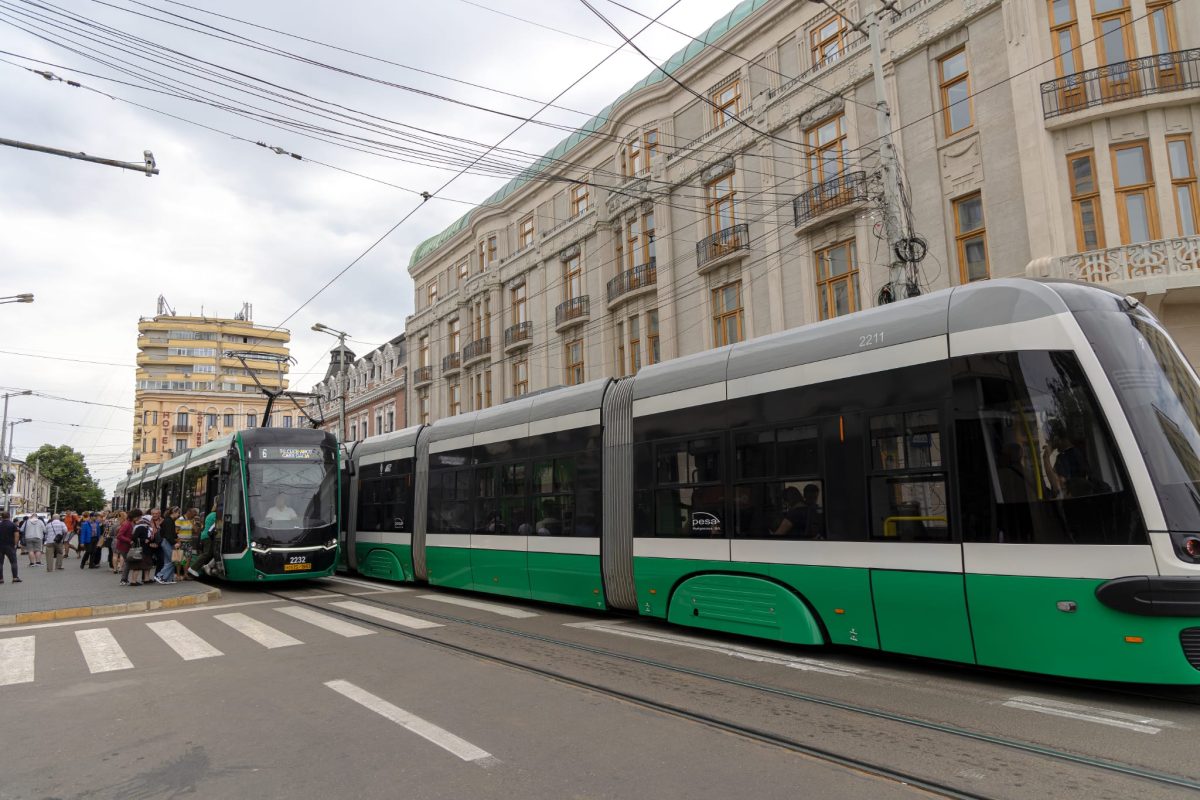Este oficial! Circulația tramvaielor pe tronsonul Tg. Cucu – Piața Unirii, reluată de vineri, 5 septembrie
