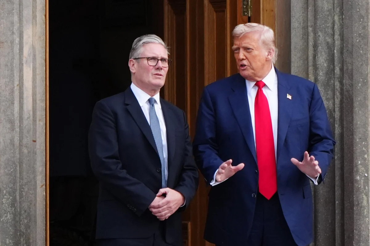 Energia eoliană, un fiasco costisitor? Donald Trump atacă și îl provoacă pe premierul britanic