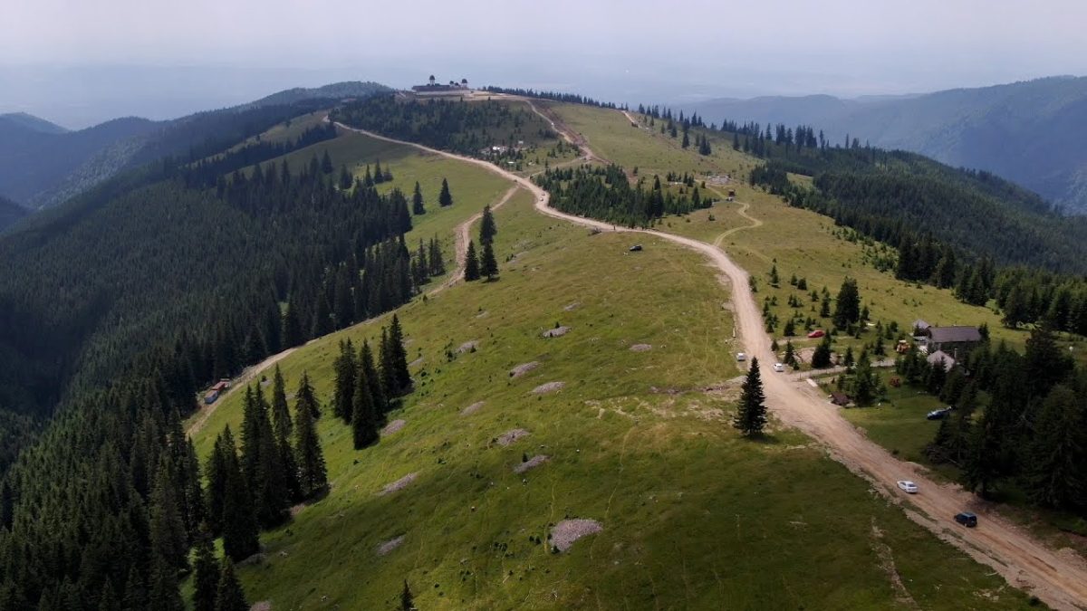 Vârful lui Roman – Iată ce traseu montan spectaculos poți face în Munții Călimani