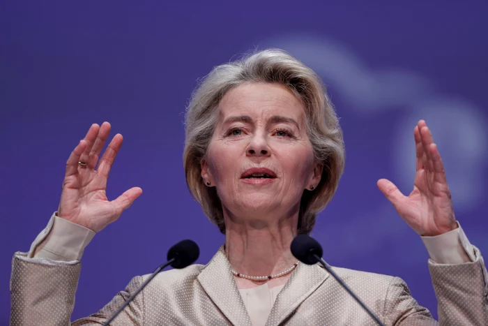 Ursula von der Leyen a ajuns în România. Șefa UE a fost primită de Nicușor Dan