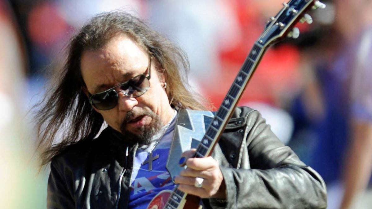 A murit o legendă a muzicii! Ace Frehley, chitaristul principal și cofondatorul trupei Kiss