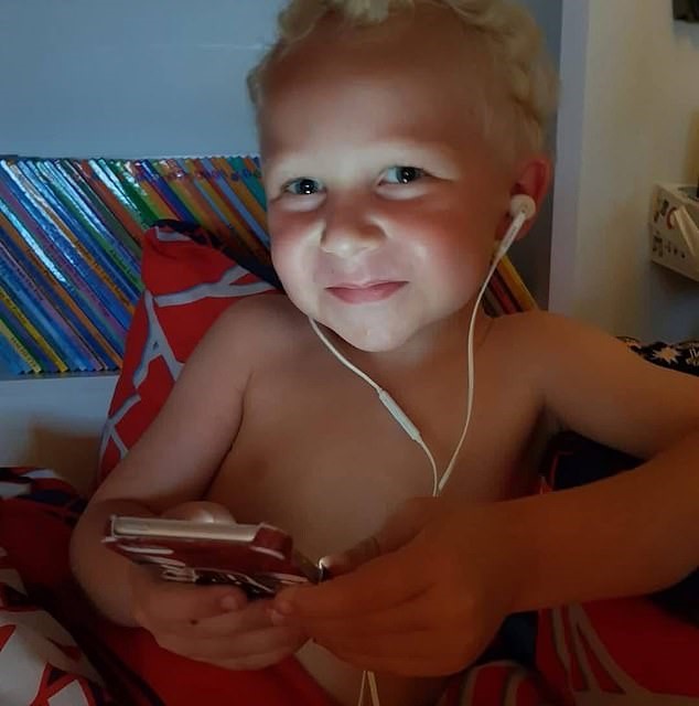 Caz cutremurător! Un băiețel a murit după ce a imitat un trend de pe TikTok